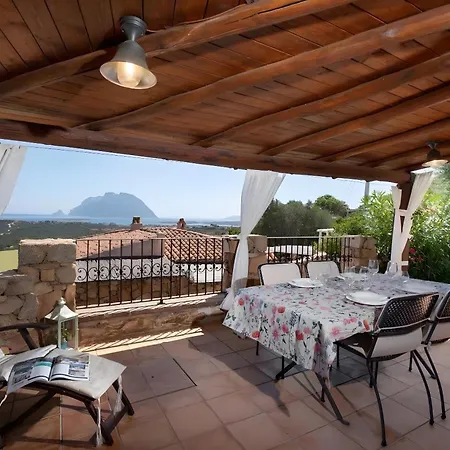 Villino Natura Vista Mare Villa Porto San Paolo (Sardinia)